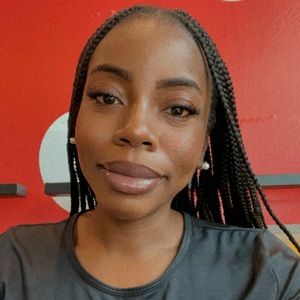 Meet your Posher, Tiffany